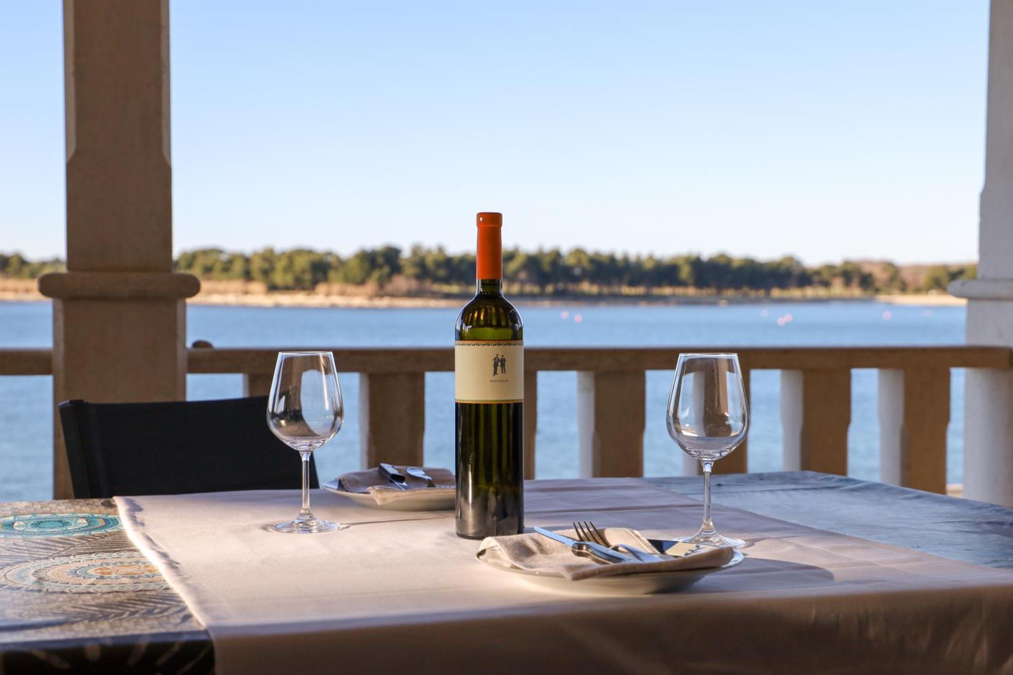 Center Coastal Escape - With Sea View Or Cozy Appartamento